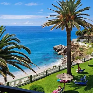 acapulco-playa-beautiful-seaview.hotelsinnerja.org/